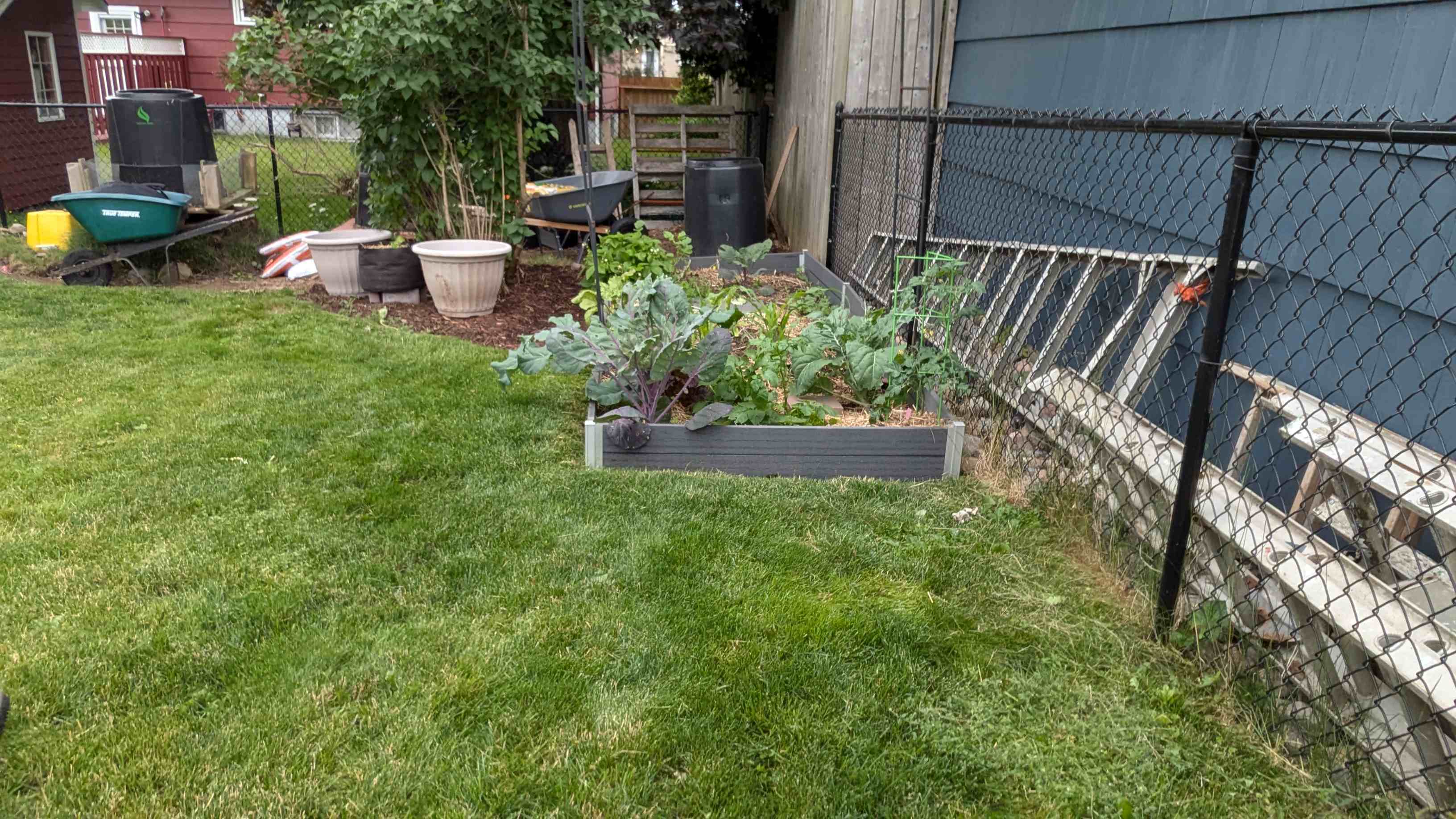 vic_and_ammy_garden_grd/index.html